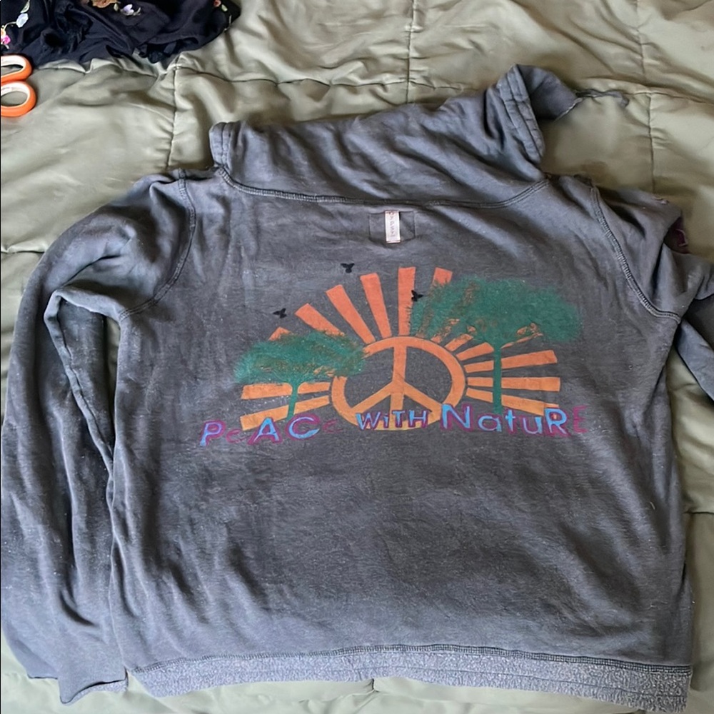 Gypsy 05 “Peace with Nature” Sweatshirt size S